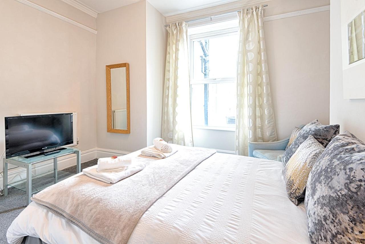 Willows-Cardiff Guest House Esterno foto