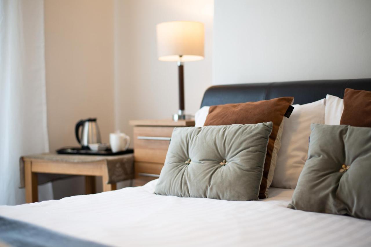 Willows-Cardiff Guest House Esterno foto