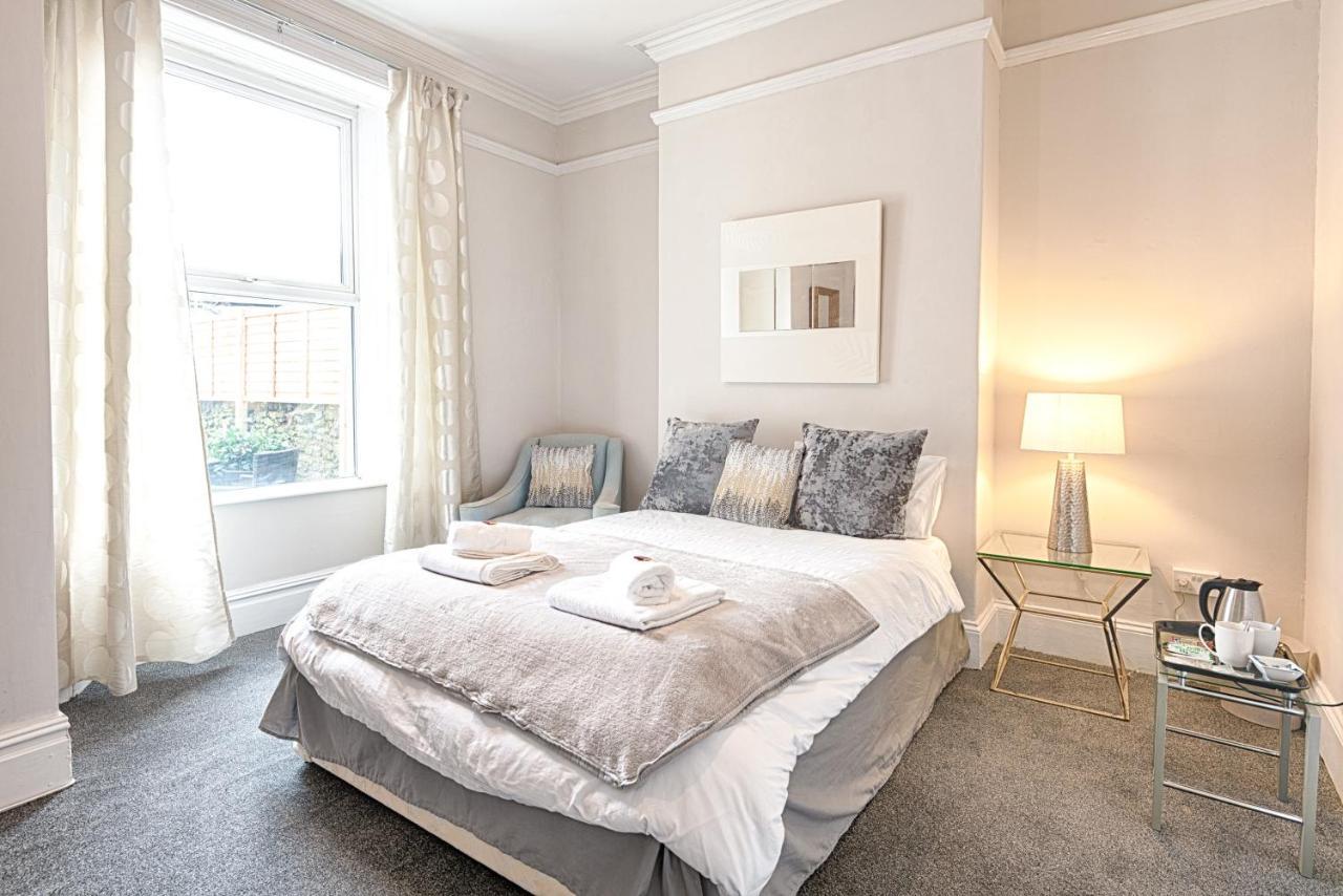 Willows-Cardiff Guest House Esterno foto
